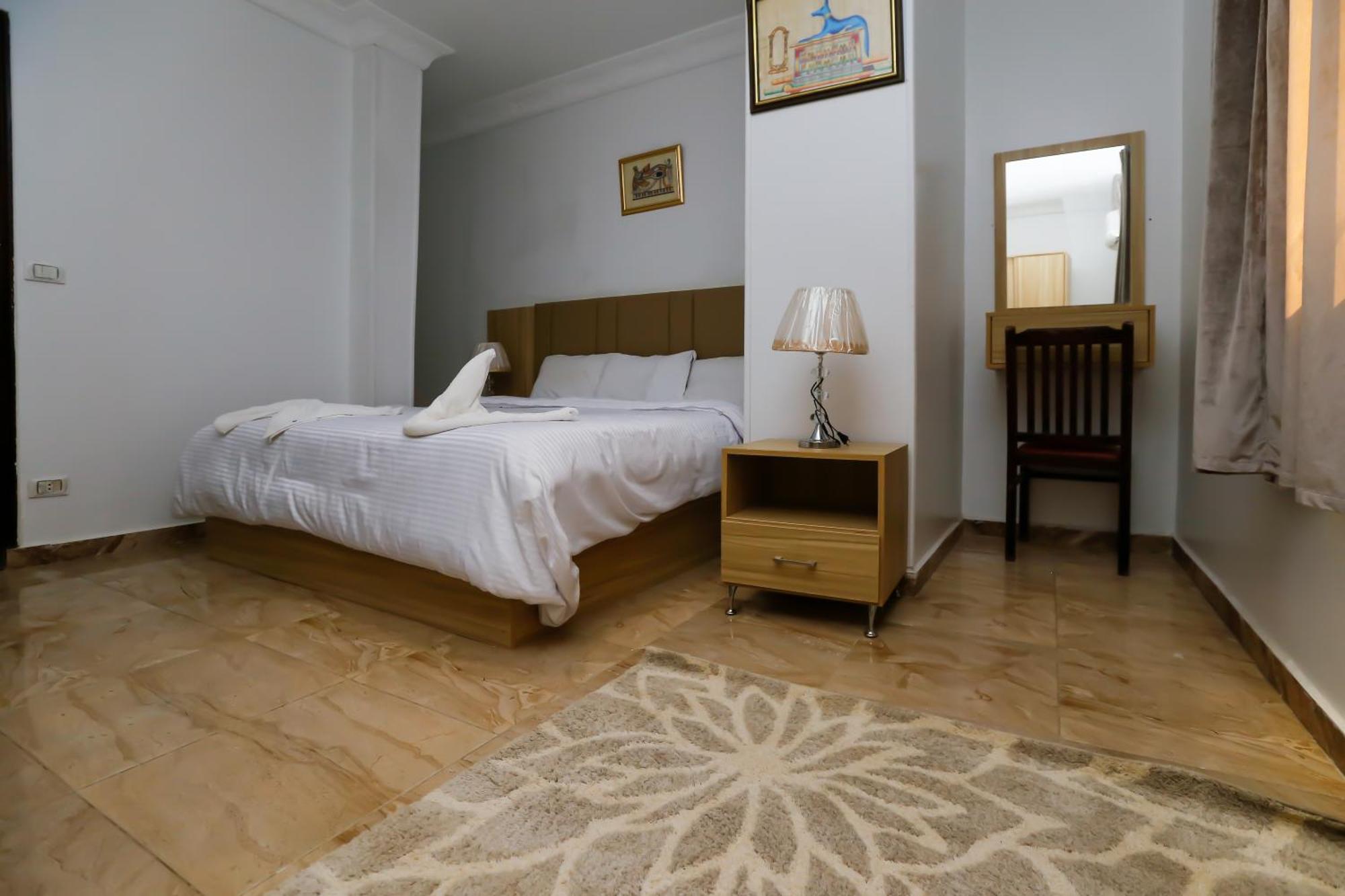 Pyramids Express View Hotel Kafret el-Gabal Zewnętrze zdjęcie