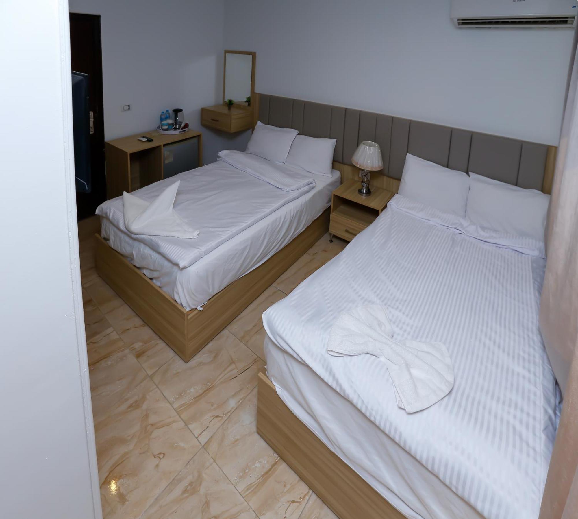 Pyramids Express View Hotel Kafret el-Gabal Zewnętrze zdjęcie