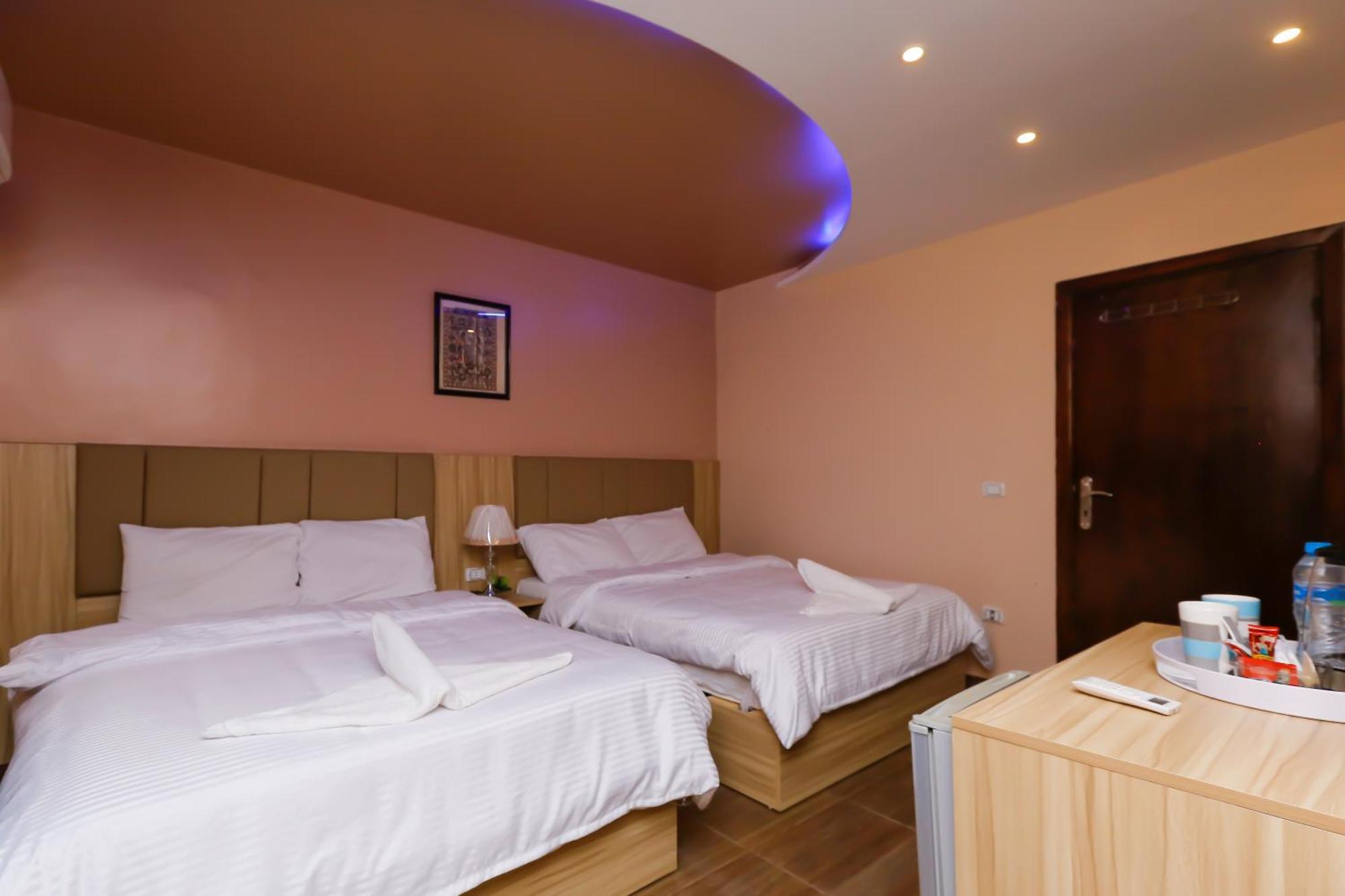 Pyramids Express View Hotel Kafret el-Gabal Zewnętrze zdjęcie